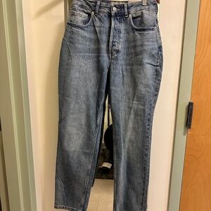 The Curvy 90's Cheeky Straight Jean